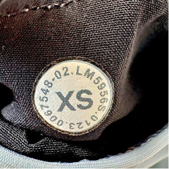 Lululemon Men's Grey and Silver Joggers-tracksuits - Picture 3 of 5